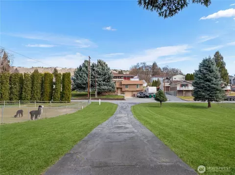 2430 NW Alan Ave, East Wenatchee, WA 98802