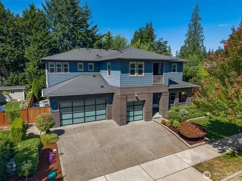 Exterior - 22004 33rd Dr SE, Bothell, WA 98021 photo 2 of 4