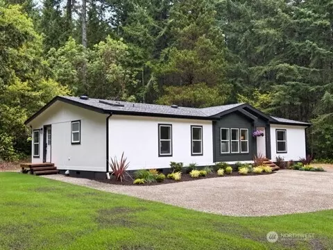 5189 SW Paradise Ln, Port Orchard, WA 98367