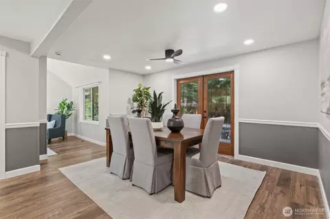 Dining - 2119 242nd St SW, Bothell, WA 98021 photo 2 of 4