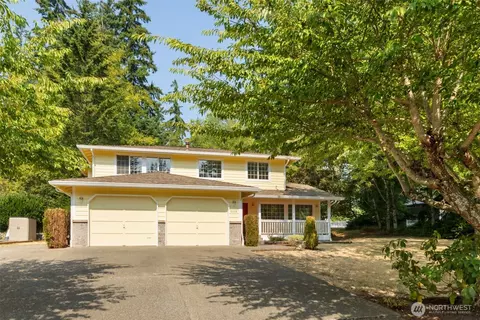 6468 Crossing Pl SW, Port Orchard, WA 98367