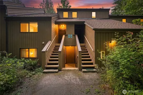 10500 Mt Baker Hwy #119, Glacier, WA 98244