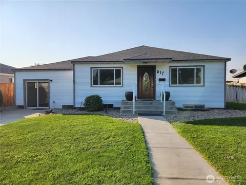 617 SE G St, Quincy, WA 98848