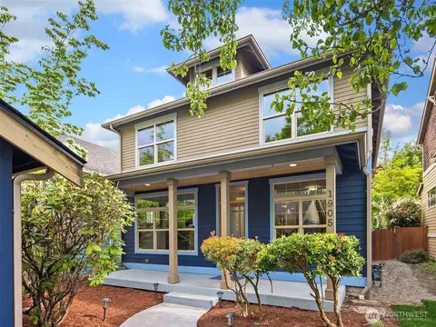 1905 NE 125th St, Seattle, WA 98125