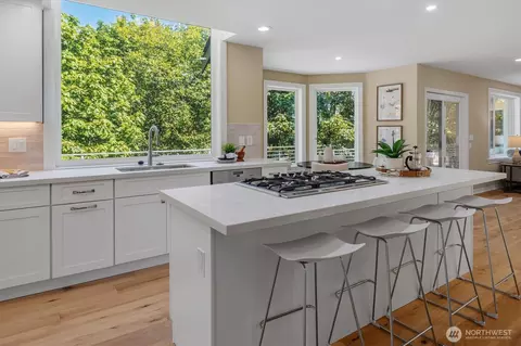 Kitchen - 17410 102nd Ave NE, Bothell, WA 98011 photo 4 of 4