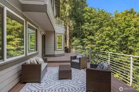 Exterior - 17410 102nd Ave NE, Bothell, WA 98011 photo 3 of 6