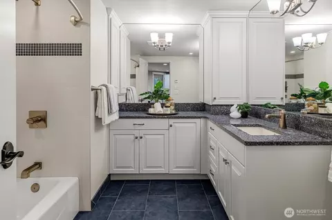 Bath - 17410 102nd Ave NE, Bothell, WA 98011 photo 5 of 6