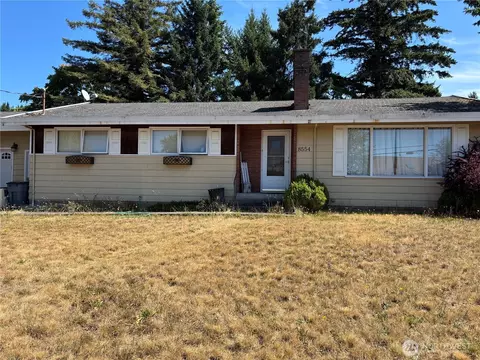 8554 Bender Rd, Lynden, WA 98264
