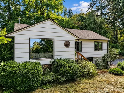7508 Woodland Ave E, Puyallup, WA 98371