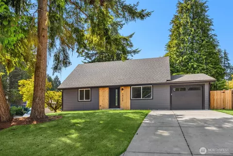 14205 77th Ave NE, Kirkland, WA 98034