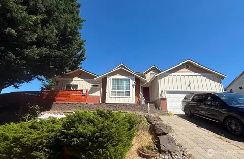 4012 122nd Ave SE, Bellevue, WA 98006