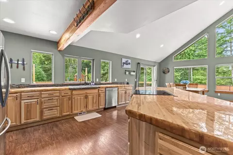 Kitchen - 21710 78th Ave E, Graham, WA 98338 photo 4 of 4