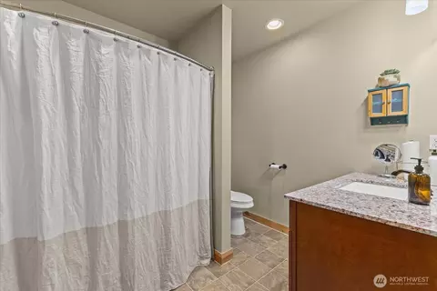 Bath - 21710 78th Ave E, Graham, WA 98338 photo 1 of 3