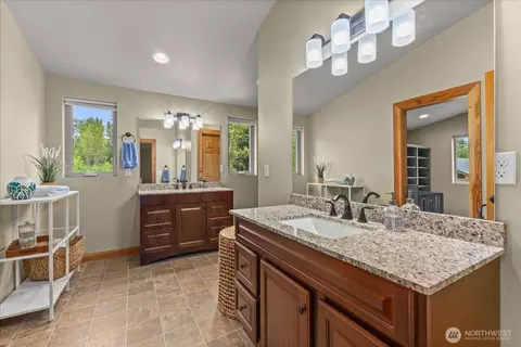 Bath - 21710 78th Ave E, Graham, WA 98338 photo 2 of 3