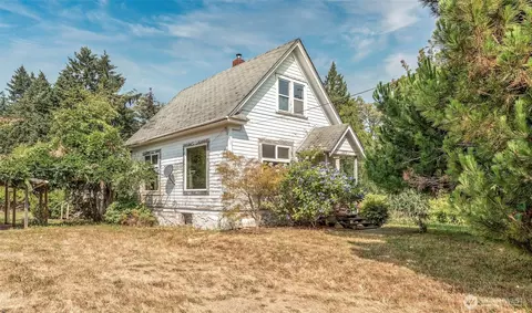 15215 91st Ave SW, Vashon, WA 98070