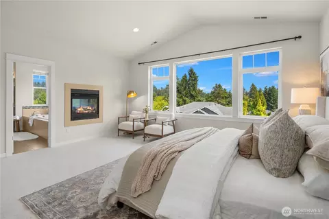 Bedroom - 14517 99th Ave NE, Bothell, WA 98011 photo 2 of 5