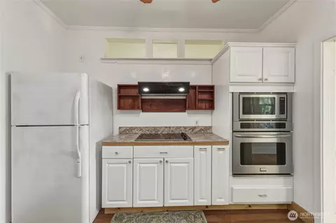 Kitchen - 420 E Pine St, Walla Walla, WA 99362 photo 3 of 3