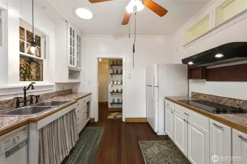 Kitchen - 420 E Pine St, Walla Walla, WA 99362 photo 1 of 3