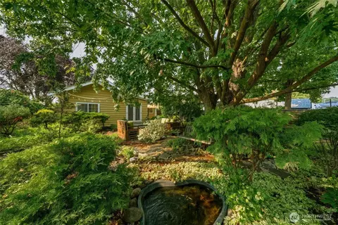 Exterior - 420 E Pine St, Walla Walla, WA 99362 photo 7 of 13