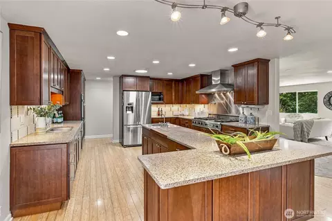 Kitchen - 8602 Shadow Wood Dr, Everett, WA 98208 photo 2 of 5