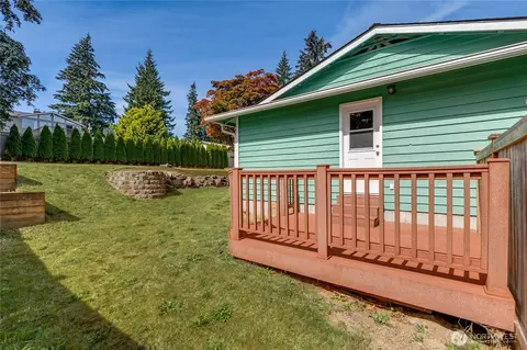 Exterior - 8602 Shadow Wood Dr, Everett, WA 98208 photo 3 of 7