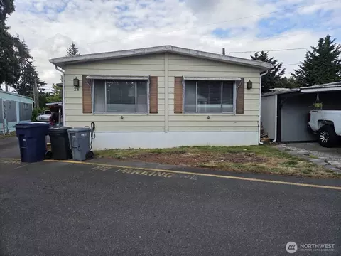 6208 202nd St SW #28, Lynnwood, WA 98036