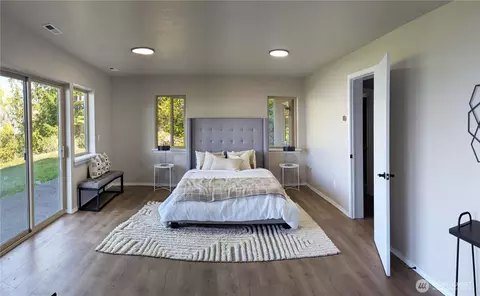 Bedroom - 315 Quails Roost Rd, Sequim, WA 98382 photo 2 of 3