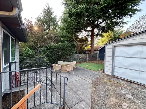 Exterior - 1706 N 50th St, Seattle, WA 98103 photo 4 of 4