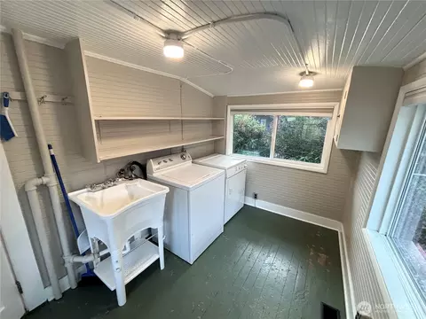 Other - 1706 N 50th St, Seattle, WA 98103 photo 2 of 7