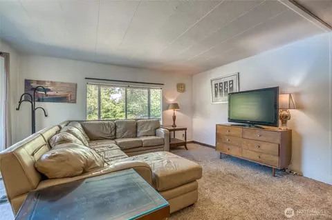 Living - 82 Spruce St, Eastsound, WA 98245 photo 1 of 1