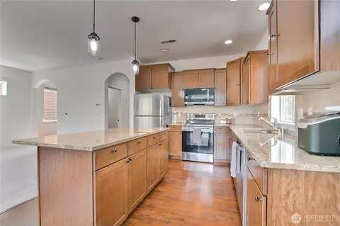 Kitchen - 4019 202nd St E, Spanaway, WA 98387 photo 2 of 4