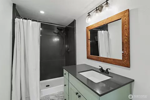 Bath - 14918 75th Street Ct E, Sumner, WA 98390 photo 5 of 5