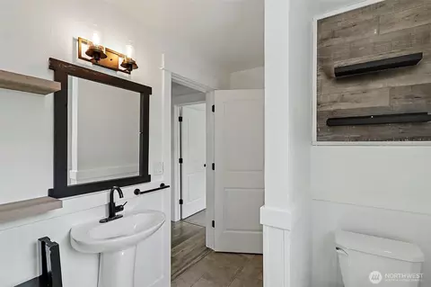 Bath - 14918 75th Street Ct E, Sumner, WA 98390 photo 3 of 5
