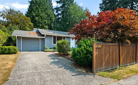 Exterior - 13611 62nd Ave SE, Everett, WA 98208 photo 2 of 8