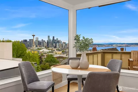 525 W Prospect St #A, Seattle, WA 98119