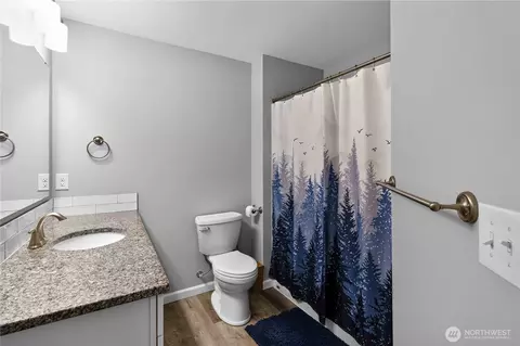 Bath - 210 Echo Ln, Longview, WA 98632 photo 1 of 2