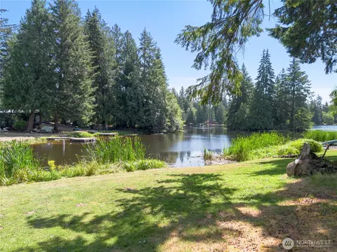 550 E Lakeshore Dr W, Shelton, WA 98584
