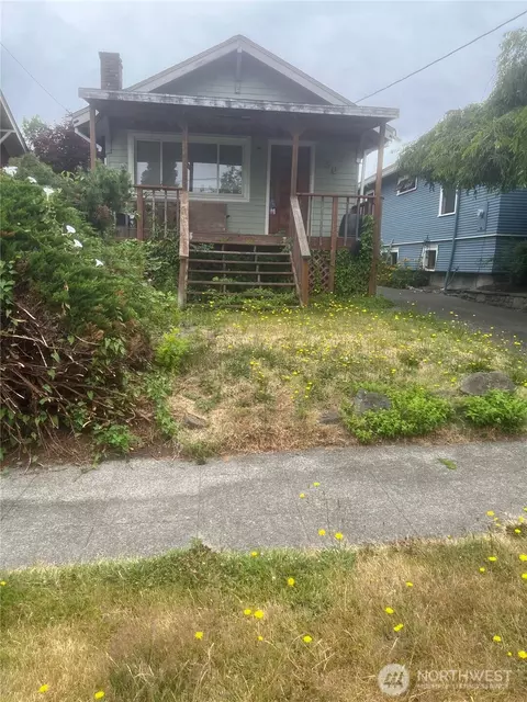 130 NW 79th St, Seattle, WA 98117