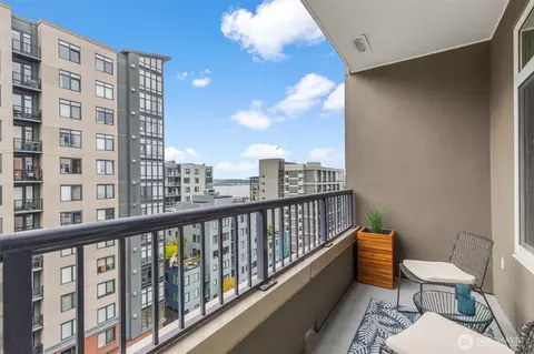 2801 1st Ave #807, Seattle, WA 98121
