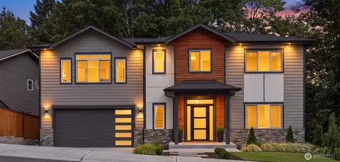 10930 NE 120th St, Kirkland, WA 98034