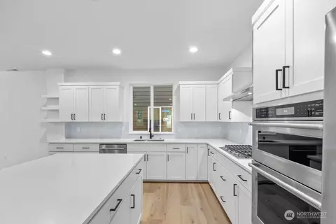 19407 118th Ave SE, Kent, WA 98031