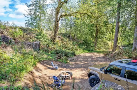 18307 Herron Rd NW, Lakebay, WA 98349