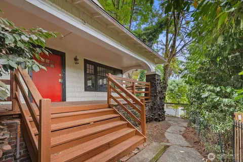 2109 Aurora Ave N, Seattle, WA 98109