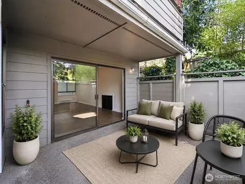 2508 S 317th St #208, Federal Way, WA 98003
