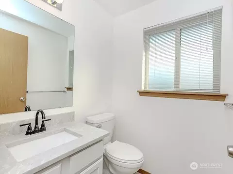 Bath - 413 Kensington Ave NW, Orting, WA 98360 photo 1 of 3