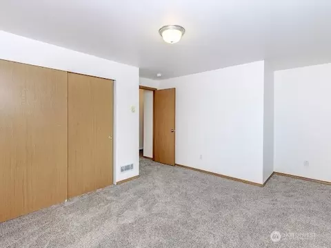 Bedroom - 413 Kensington Ave NW, Orting, WA 98360 photo 3 of 5