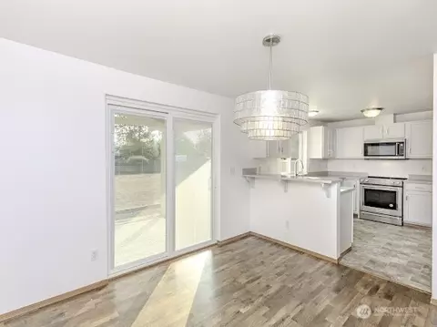 Dining - 413 Kensington Ave NW, Orting, WA 98360 photo 2 of 2