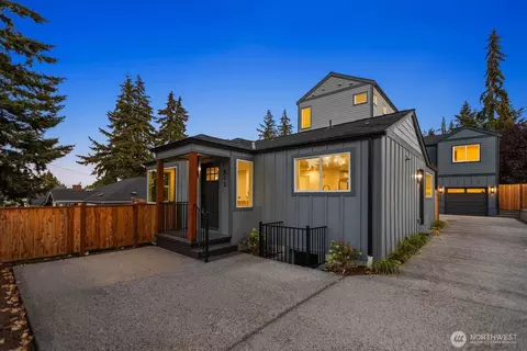 813 NE 125th St, Seattle, WA 98125