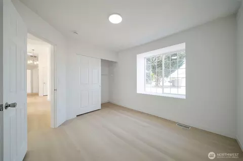 Bedroom - 304 Eldredge Ct NW, Orting, WA 98360 photo 2 of 6