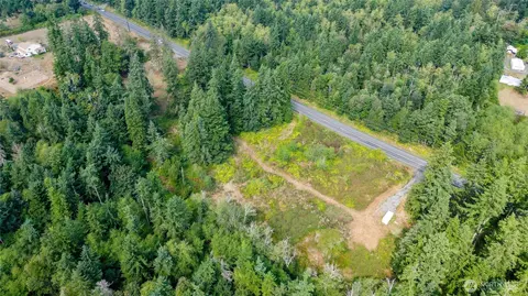 1110 Bush Point Rd, Freeland, WA 98249